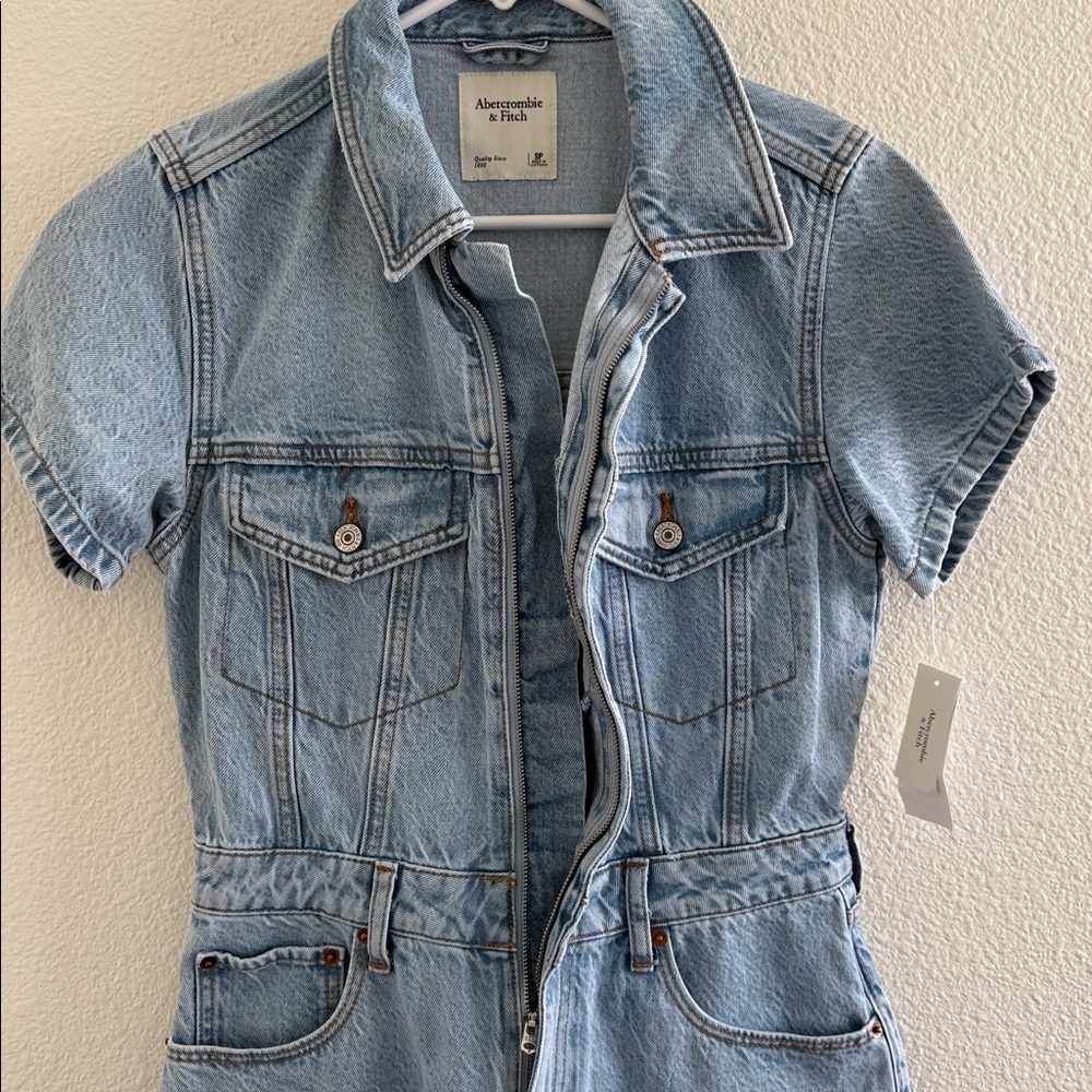 Abercrombie & Fitch Denim Zip Front Romper size Small - Picture 8 of 8